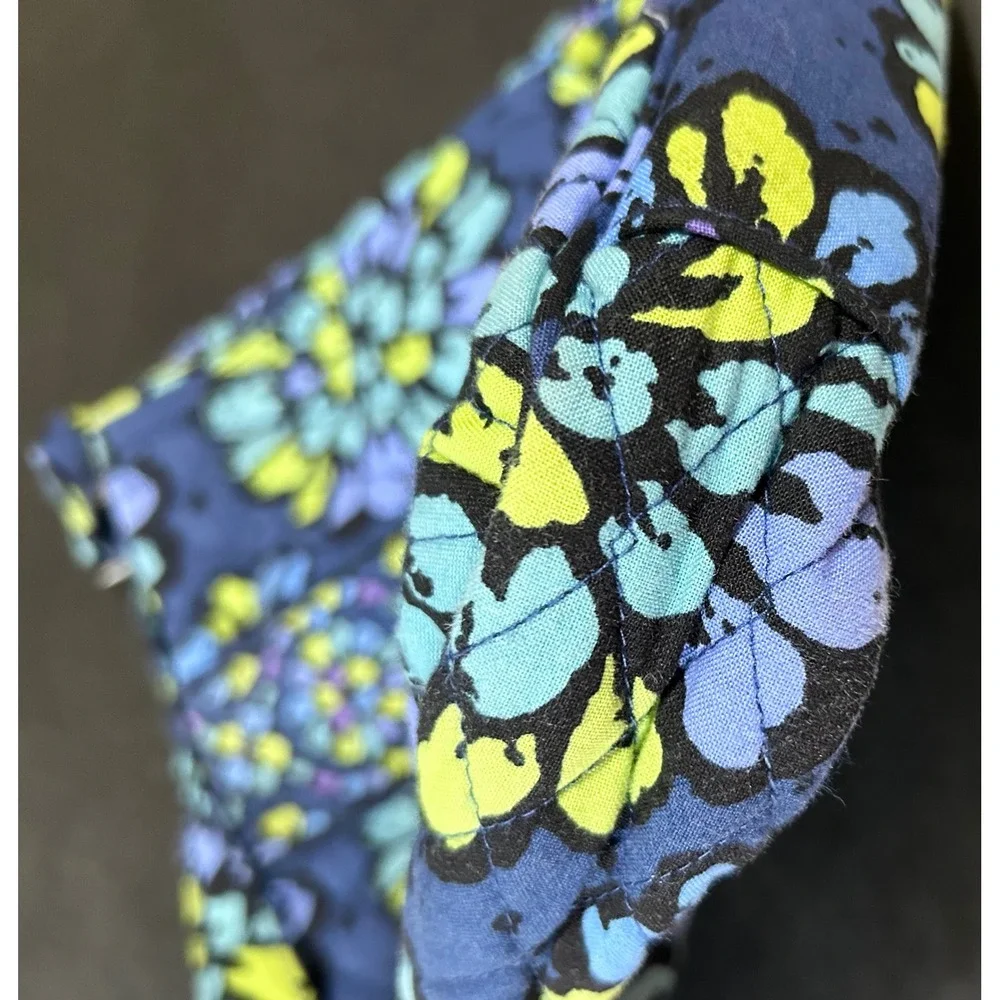 Vera Bradley Indigo Pop Hipster Crossbody Bag Blue Floral Quilted Cotton RETIRED
